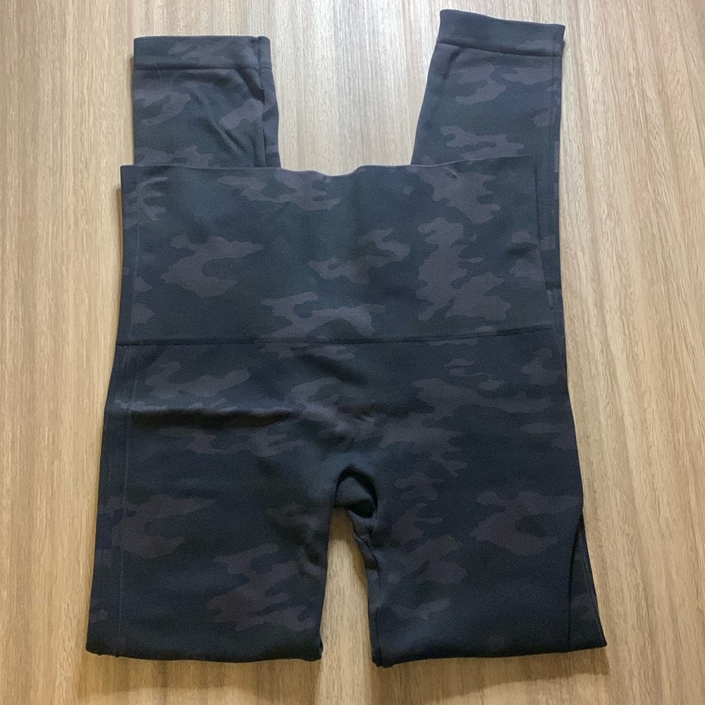 Spanx Seamless Camo Leggings!